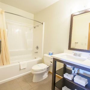 Queen Suite